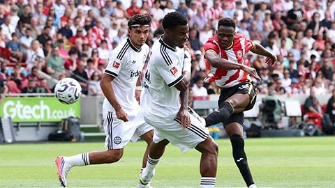 Sangare, hiện tượng châu Phi ở Premier League Sangare, hiện tượng châu Phi ở Premier League