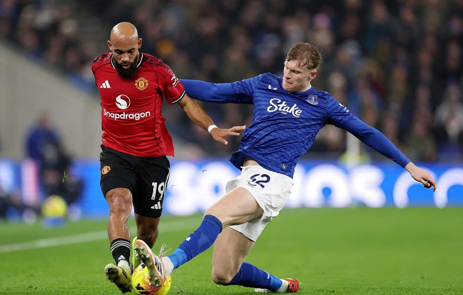 Sesko sắm vai người hùng, Man Utd vượt ải Everton