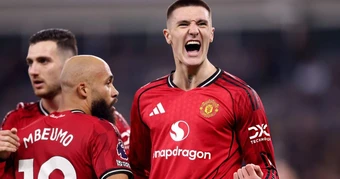 Sesko sắm vai người hùng, Man Utd vượt ải Everton