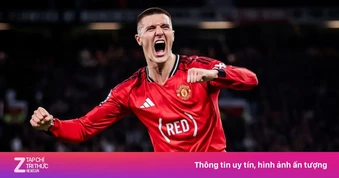 Sesko tỏa sáng, MU cách vé Champions League một trận thắng