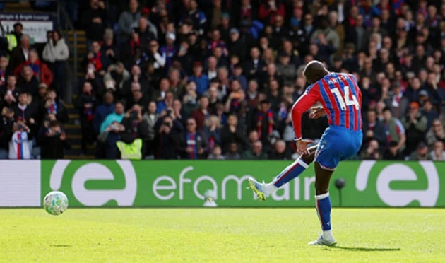 Siêu dự bị Mateta thay đổi định mệnh của Crystal Palace