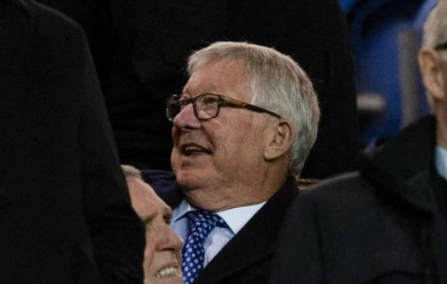 Sir Alex Ferguson hồi phục sau sự cố ở Old Trafford