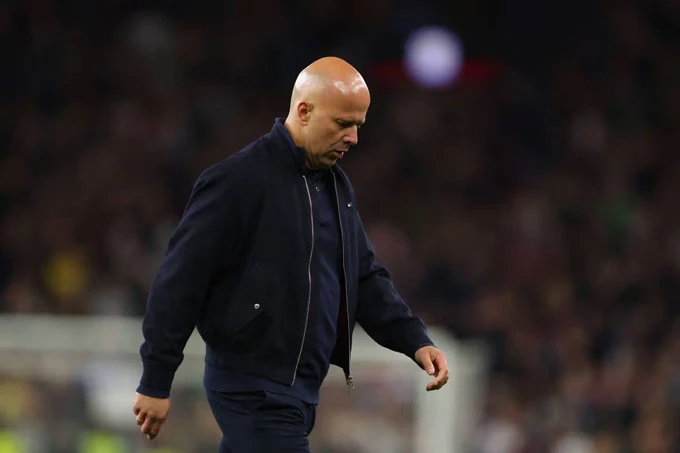 Slot nhận tiền đền bù 'khủng' sau khi bị Liverpool sa thải Slot nhận tiền đền bù 'khủng' sau khi bị Liverpool sa thải
