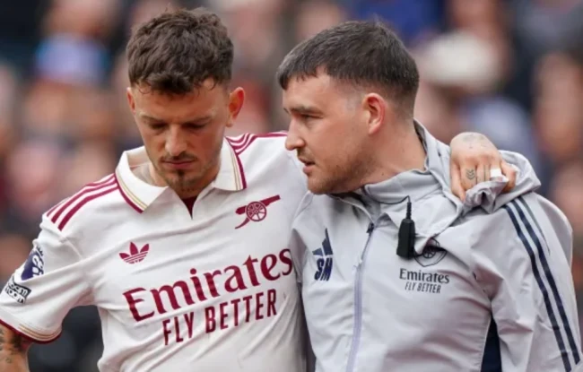 Soi trận Arsenal vs Burnley: Pháo thủ tiến bước dài tới ngôi vương Soi trận Arsenal vs Burnley: Pháo thủ tiến bước dài tới ngôi vương