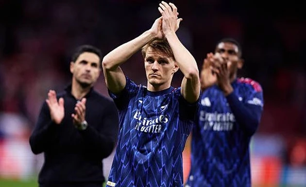 Soi trận Arsenal vs Fulham: “Pháo thủ” xây chắc ngôi đầu Soi trận Arsenal vs Fulham: “Pháo thủ” xây chắc ngôi đầu