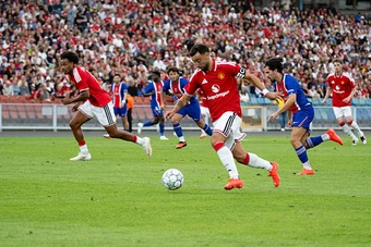 Soi trận Man United vs Leeds: Bài test bản lề tại Dublin