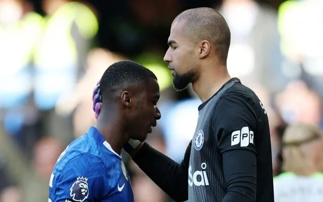 Stamford Bridge nổi sóng sau màn trình diễn bạc nhược của Chelsea Stamford Bridge nổi sóng sau màn trình diễn bạc nhược của Chelsea