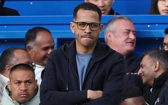 Stamford Bridge nổi sóng sau màn trình diễn bạc nhược của Chelsea
