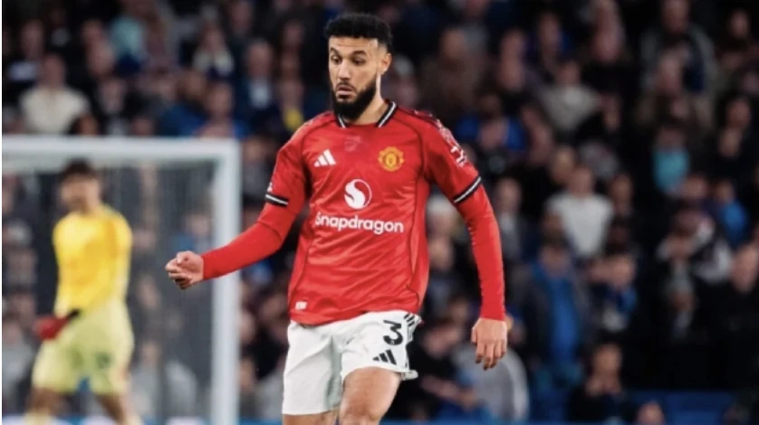 Sự đa năng biến Mazraoui thành kẻ đóng thế bất đắc dĩ ở MU Sự đa năng biến Mazraoui thành kẻ đóng thế bất đắc dĩ ở MU