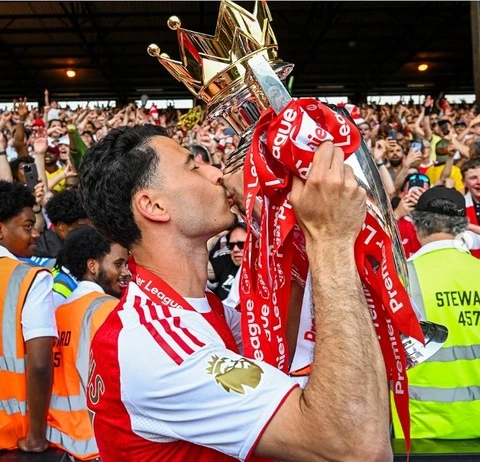 Sự lớn mạnh của Arsenal tỷ lệ nghịch với tương lai của Gabriel Martinelli
