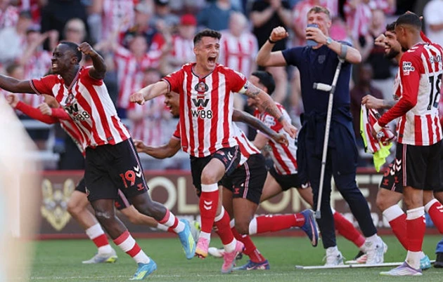 Sunderland đánh bại Chelsea để lần đầu dự Europa League sau 53 năm Sunderland đánh bại Chelsea để lần đầu dự Europa League sau 53 năm