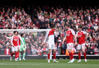Tại sao Etihad lại là phao cứu sinh cho Arsenal?