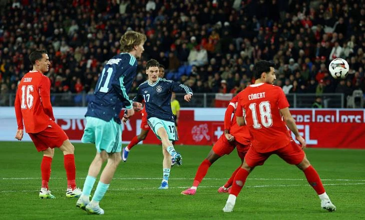 Tại sao Florian Wirtz rực sáng ở tuyển Đức nhưng mờ nhạt tại Liverpool? Tại sao Florian Wirtz rực sáng ở tuyển Đức nhưng mờ nhạt tại Liverpool?