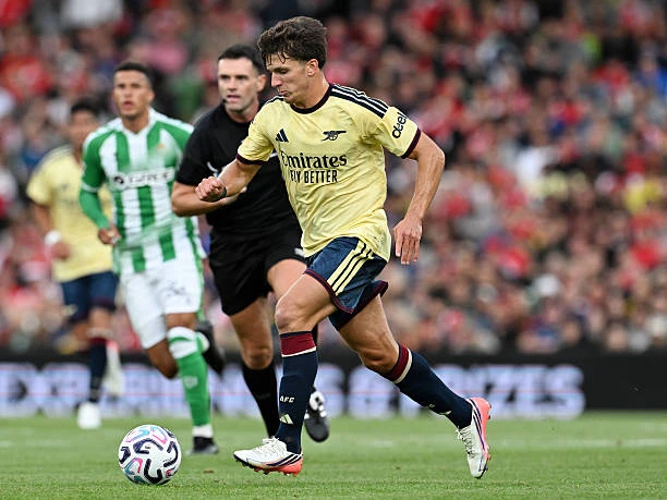 Tân binh Tzolis mang đến thứ vũ khí lý tưởng cho Arsenal Tân binh Tzolis mang đến thứ vũ khí lý tưởng cho Arsenal