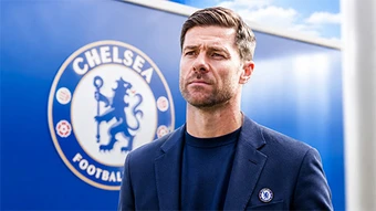 Thách thức đầu tiên cho Xabi Alonso tại Chelsea