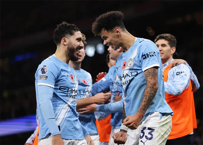 Thần đồng Arsenal cạnh tranh giải trẻ hay nhất mùa PFA với 2 tuyển thủ Anh Thần đồng Arsenal cạnh tranh giải trẻ hay nhất mùa PFA với 2 tuyển thủ Anh