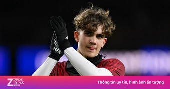 Thần đồng Arsenal đổi đời