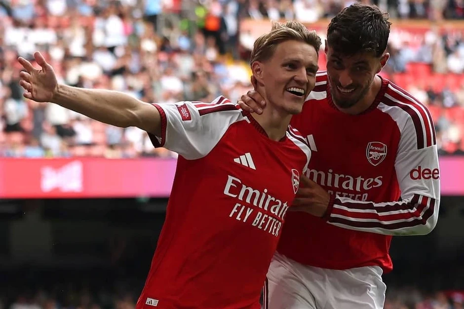Thắng đậm Man City, Arsenal giành Siêu cúp Anh Thắng đậm Man City, Arsenal giành Siêu cúp Anh