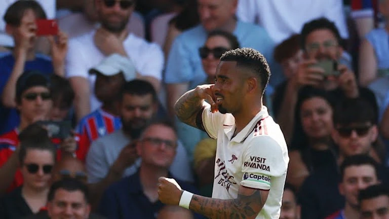 Thắng hú vía Palace, Arsenal trọn niềm vui ngày hạ màn Ngoại hạng Anh Thắng hú vía Palace, Arsenal trọn niềm vui ngày hạ màn Ngoại hạng Anh