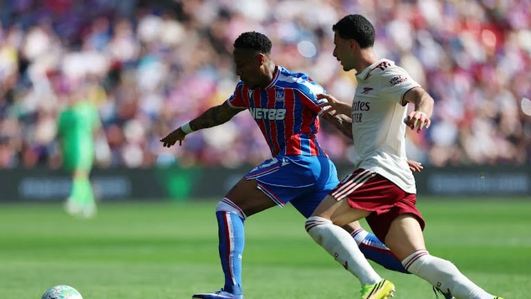 Thắng hú vía Palace, Arsenal trọn niềm vui ngày hạ màn Ngoại hạng Anh Thắng hú vía Palace, Arsenal trọn niềm vui ngày hạ màn Ngoại hạng Anh