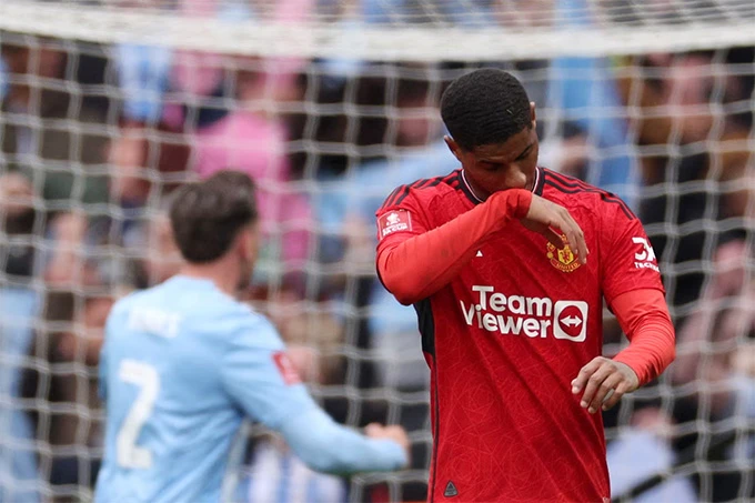 Thế tiến thoái lưỡng nan của MU với Marcus Rashford Thế tiến thoái lưỡng nan của MU với Marcus Rashford
