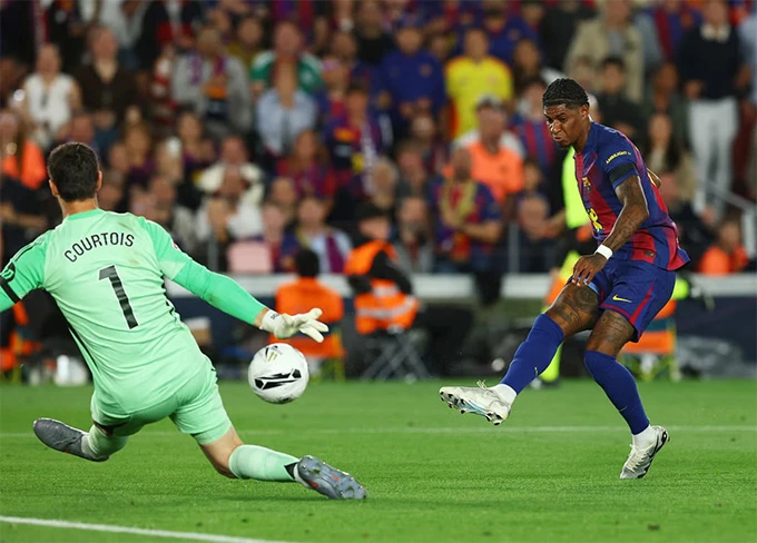 Thế tiến thoái lưỡng nan của MU với Marcus Rashford Thế tiến thoái lưỡng nan của MU với Marcus Rashford