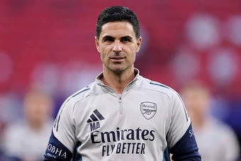 Thị trường chuyển nhượng là sân khấu diễn kịch của Arsenal