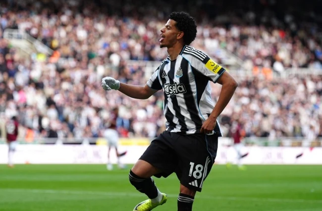 Thua Newcastle United, West Ham đối mặt nguy cơ lớn rớt hạng Thua Newcastle United, West Ham đối mặt nguy cơ lớn rớt hạng