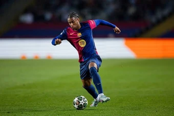 Thua sốc Hull City, fan Man Utd đòi mua Balde chữa cháy
