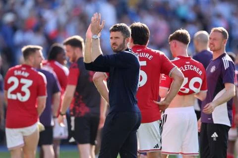 Thực tế phũ phàng khiến MU xa dần giấc mơ đua vô địch Premier League Thực tế phũ phàng khiến MU xa dần giấc mơ đua vô địch Premier League