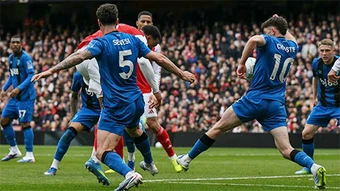 Tình huống phạt đền của Arsenal đúng hay sai?