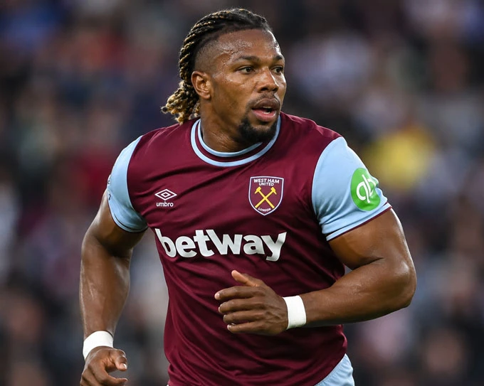Top 10 ngôi sao Premier League vừa rơi vào cảnh thất nghiệp