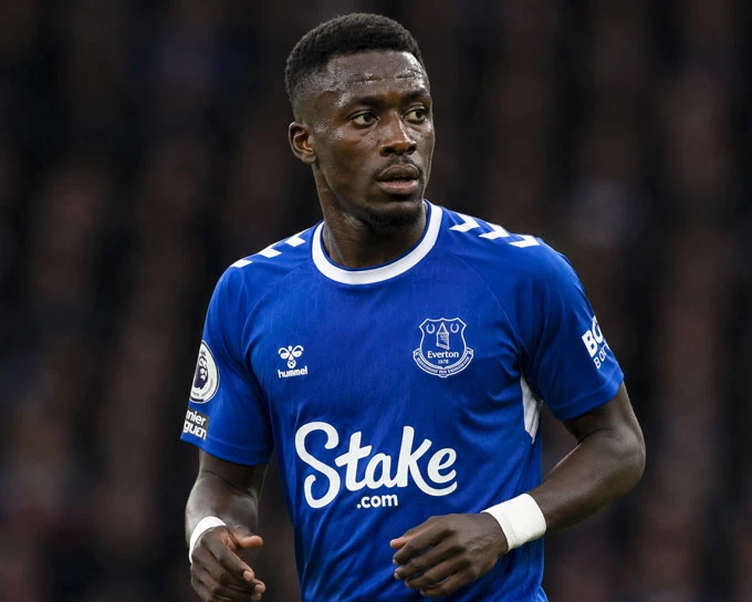 Top 10 ngôi sao Premier League vừa rơi vào cảnh thất nghiệp