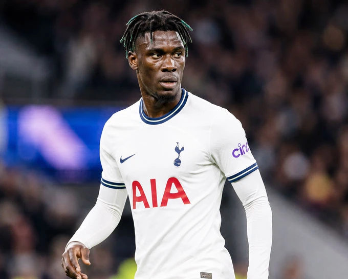 Top 10 ngôi sao Premier League vừa rơi vào cảnh thất nghiệp