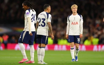 Tottenham hụt hơi và chiếc phao cứu sinh bất ngờ cho West Ham