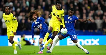 Tottenham thất thủ trước Chelsea, hồi hộp chờ trận đấu sinh tử