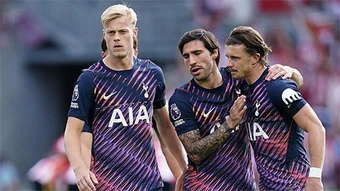 Tottenham thua thảm Brentford dù vung tiền ở hè 2026