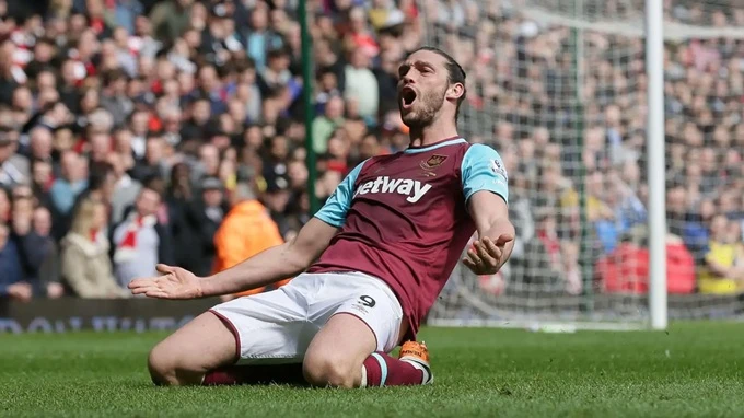 Trận đấu hoang dã cuối cùng của Premier League