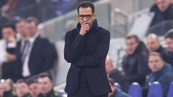 Triều đại của Liam Rosenior tại Chelsea đã sụp đổ ra sao?