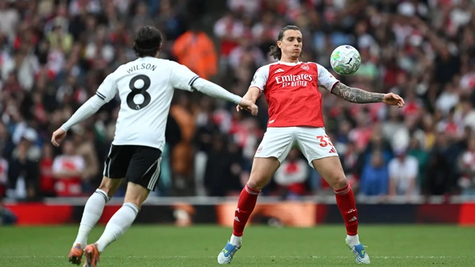 Trực tiếp Arsenal 2-0 Fulham: Saka nhân đôi cách biệt