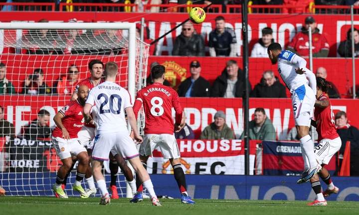 Trực tiếp bóng đá Man Utd 2-1 Crystal Palace: Bước ngoặt VAR