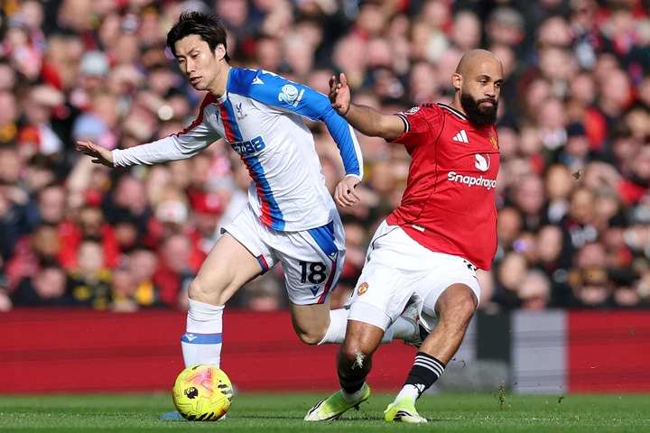 Trực tiếp bóng đá Man Utd 2-1 Crystal Palace: Bước ngoặt VAR