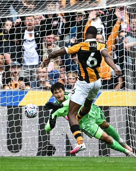 Trực tiếp Hull 2-0 MU: Rashford vào sân Trực tiếp Hull 2-0 MU: Rashford vào sân