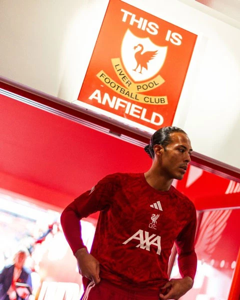 Trực tiếp Liverpool 1-2 Nottingham: Đội khách vượt lên nhờ quả penalty Trực tiếp Liverpool 1-2 Nottingham: Đội khách vượt lên nhờ quả penalty