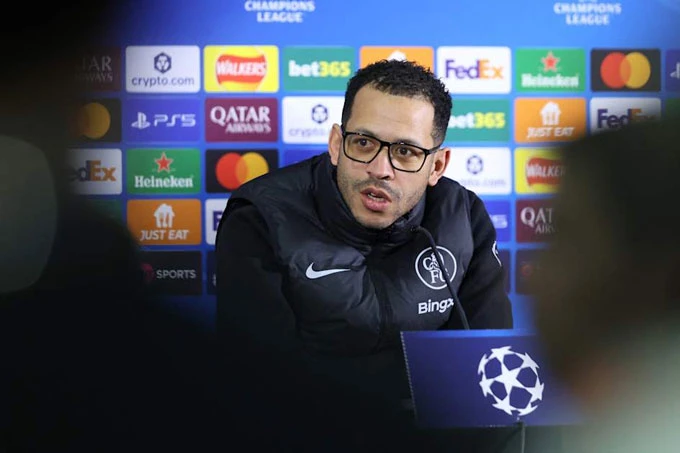 Tuần trăng mật của Rosenior tại Chelsea đã kết thúc?