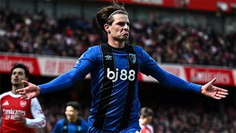 Tường thuật Arsenal 1-2 Bournemouth