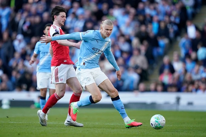 Vì sao Arsenal thay đổi mà vẫn thua Man City? Vì sao Arsenal thay đổi mà vẫn thua Man City?