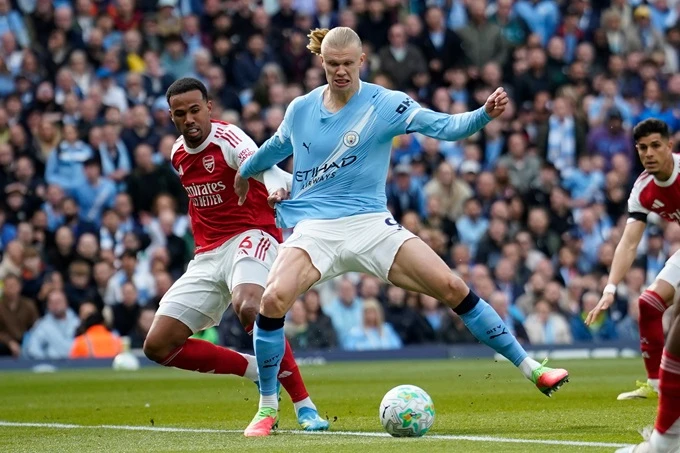 Vì sao Arsenal thay đổi mà vẫn thua Man City? Vì sao Arsenal thay đổi mà vẫn thua Man City?
