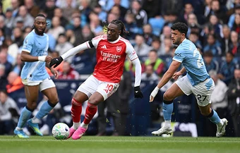 Vieira thất vọng với quyết định thay người của Arteta