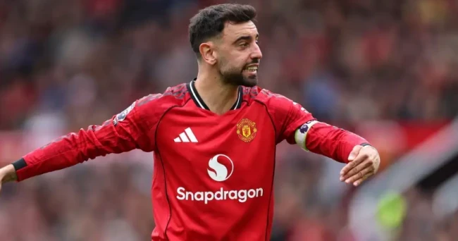 Vượt mặt Ronaldo, Bruno Fernandes lập kỷ lục lịch sử tại Man Utd Vượt mặt Ronaldo, Bruno Fernandes lập kỷ lục lịch sử tại Man Utd